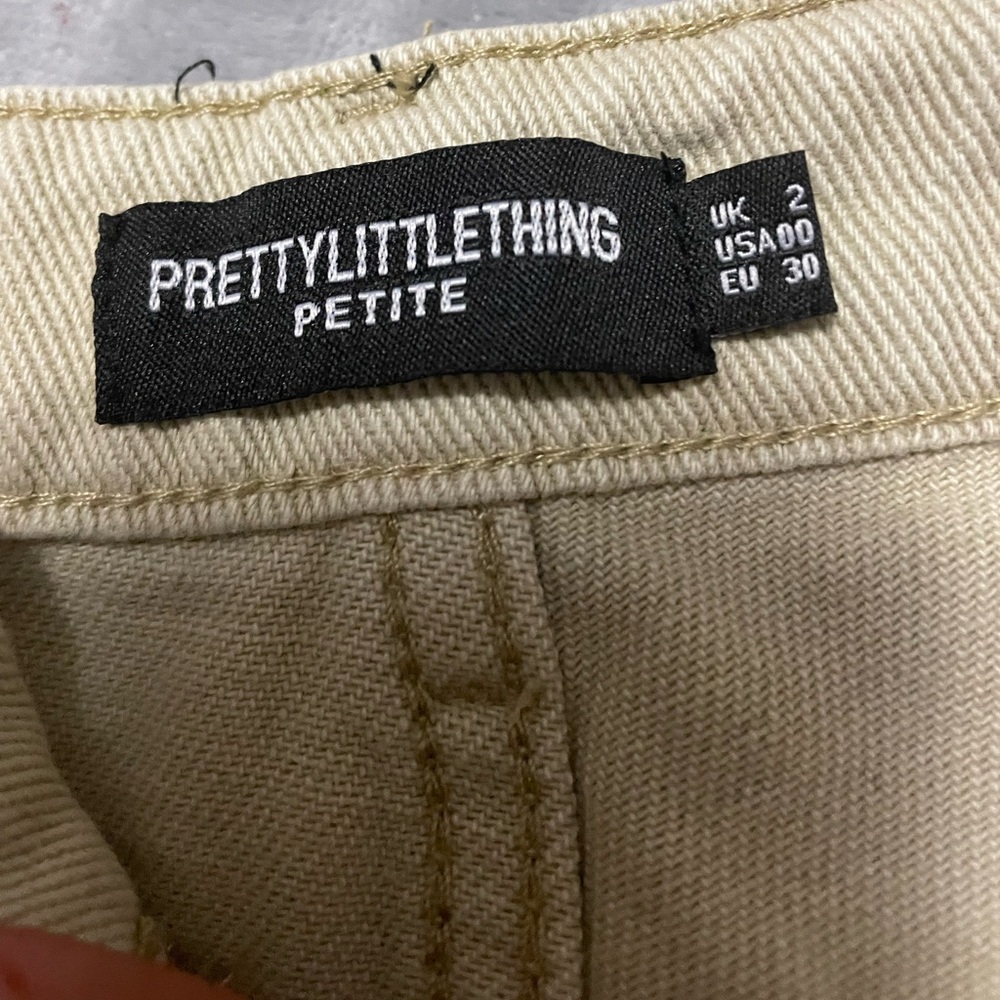 Pretty little thing jeans brand new with tag loose style .